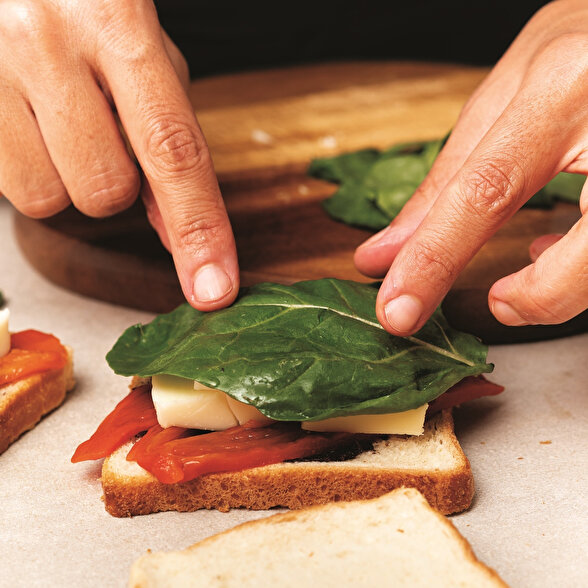 Afet Tost