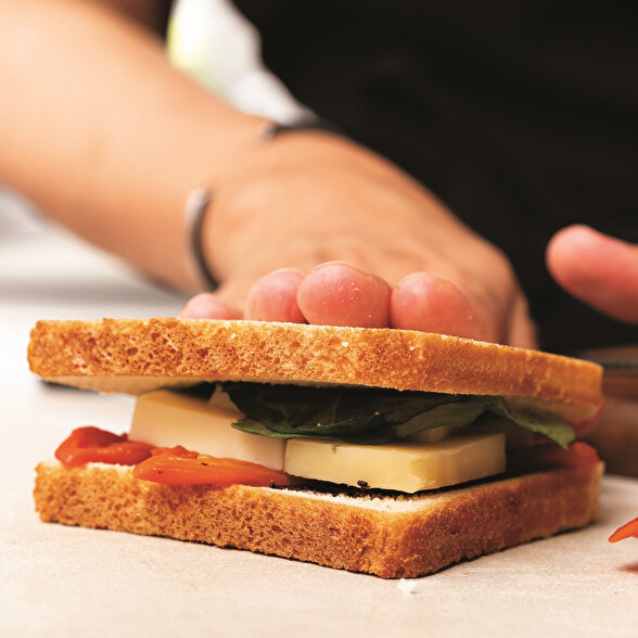 Afet Tost