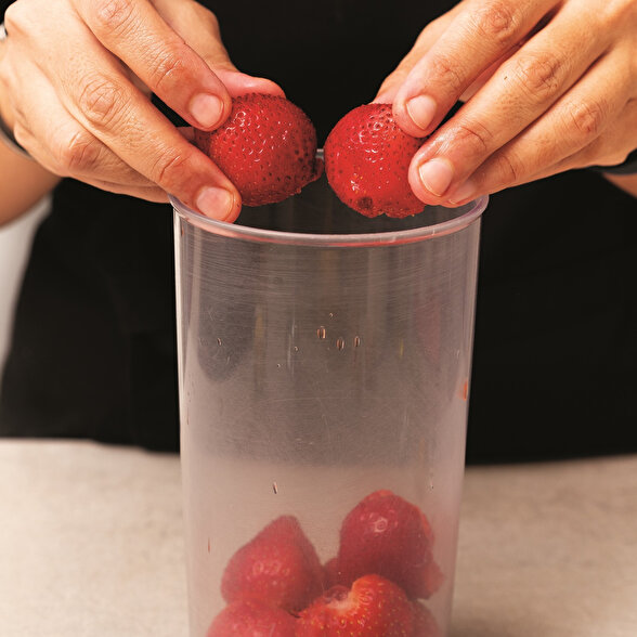 Muzlu Çilekli Smoothie