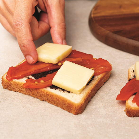 Afet Tost