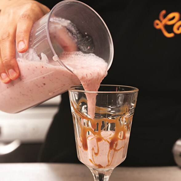 Muzlu Çilekli Smoothie