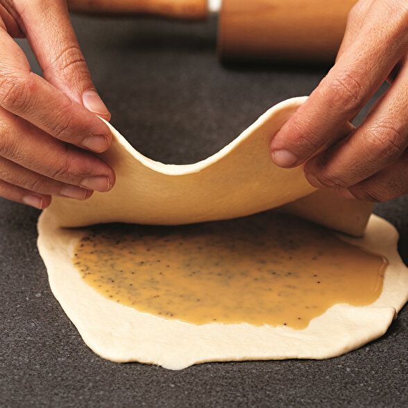 Temel Tahinli Çörek