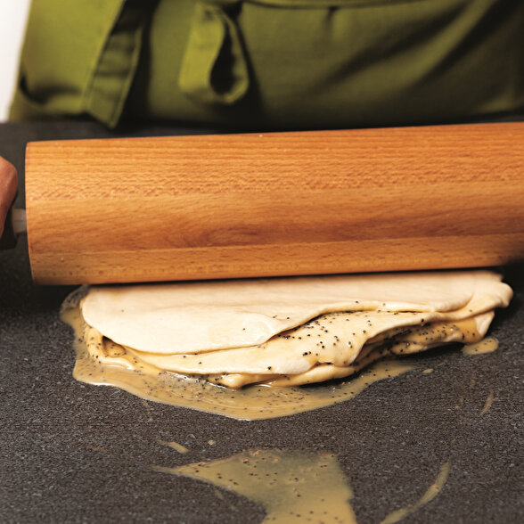 Temel Tahinli Çörek