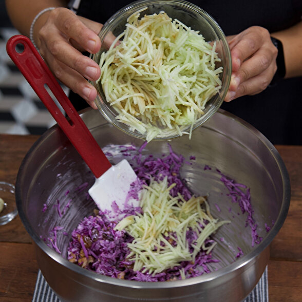 Elmalı Kereviz Salatası