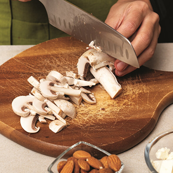 Tulum Peynirli Mantarlı Makarna