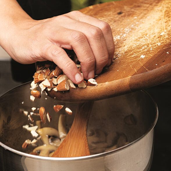 Tulum Peynirli Mantarlı Makarna