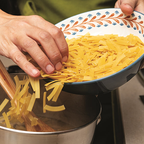 Tulum Peynirli Mantarlı Makarna