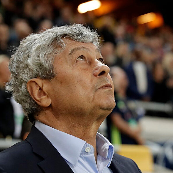 Geceye damga vuran Lucescu tweeti