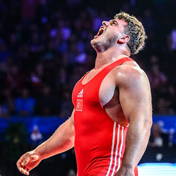 Rıza Kayaalp tarih yazdı