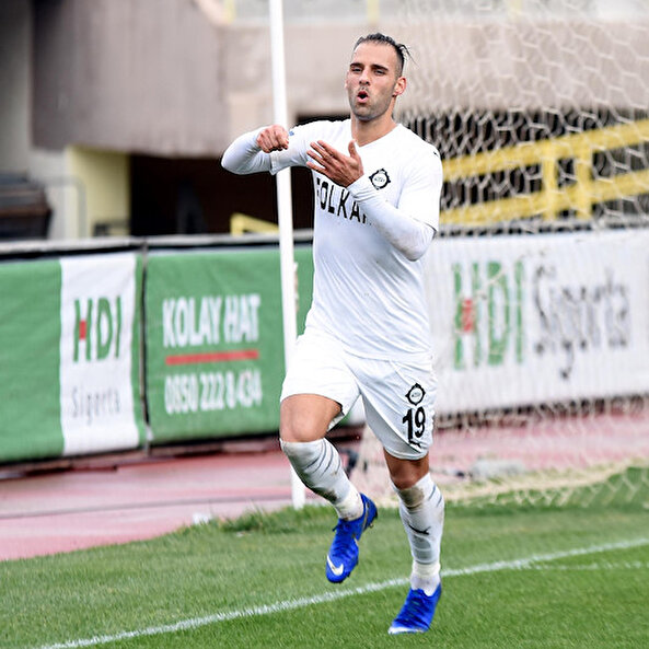 1. Lig'in rekortmen golcüsü Paixao