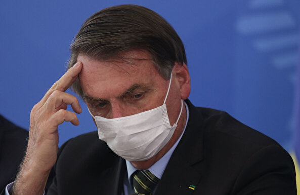 Maskeye direniyordu: Bolsonaro COVID-19 belirtileri göstermeye başladı