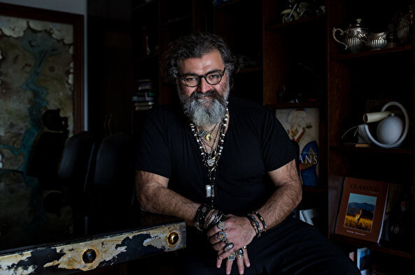 Adını dünyaya duyuran mücevher sanatçısı: Sevan Bıçakçı