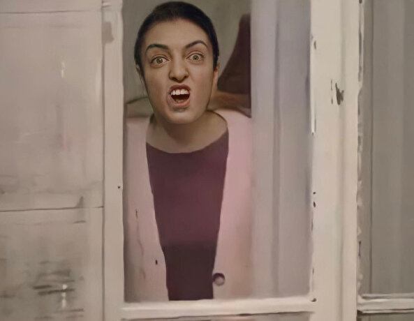 Annem camda leke görmüştür