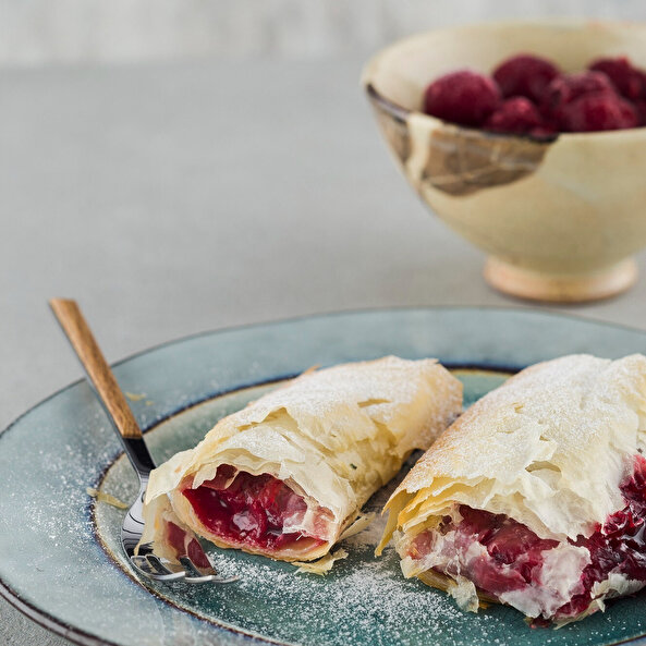Vişneli Strudel