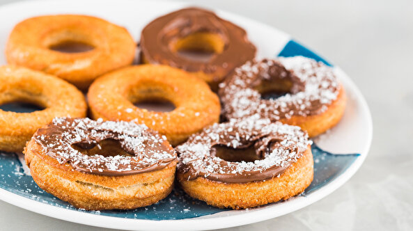 Hindistan Cevizi Tozlu Donut