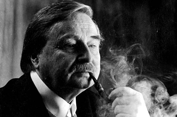 Bir şey hakkında üç şey: Milorad Paviç