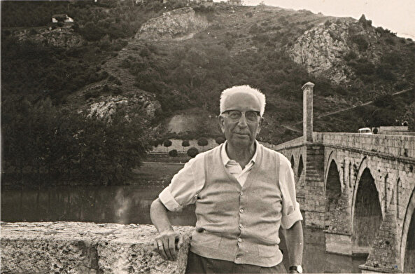 Tek kişilik akademi: Ekrem Hakkı Ayverdi