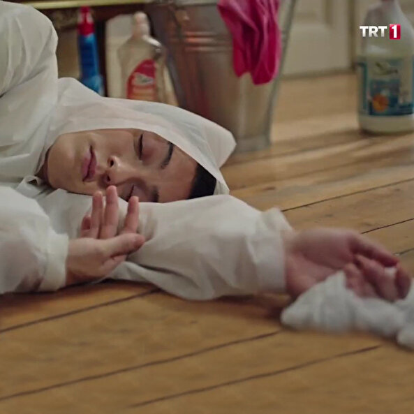 Çamaşır suyu bittiğinde annem: