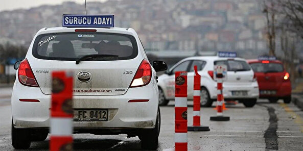 Direksiyon sınavında U dönüşü kalktı mı?