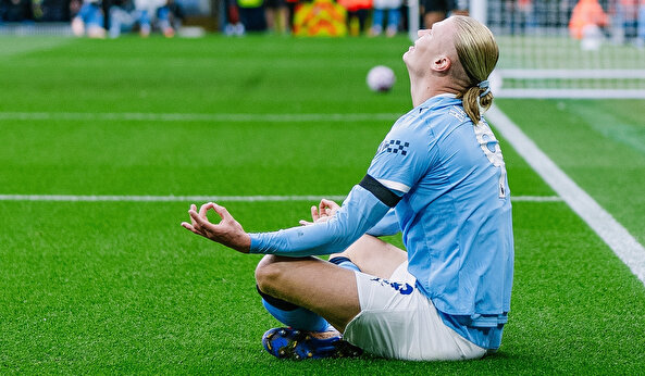 Premier Lig derbisinin kazananı Manchester City oldu: United'ı 3 golle geçti