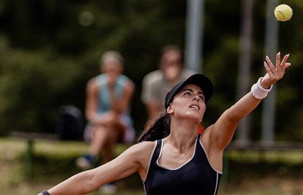 Ayla Aksu, Portekiz'de turladı