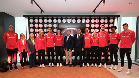 Voleybol Milli Takımlar ana sponsoru, Mercedes-Benz oldu