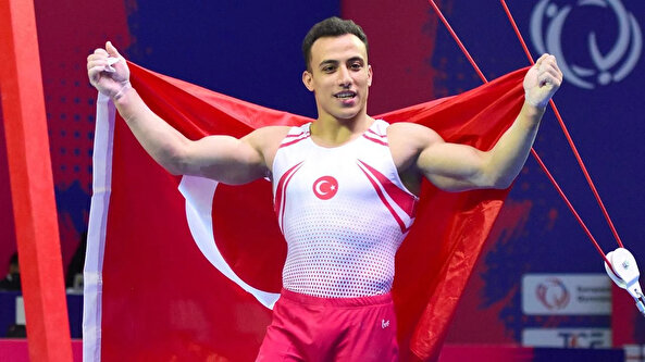 Milli cimnastikçi Adem Asil dünya ikincisi oldu