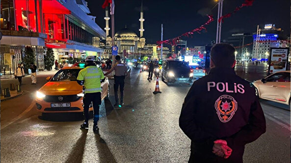 Gittiği kazada yaralı oğluyla karşılaştı: Polis memuru şoku yaşadı