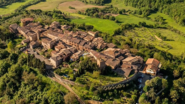 Nüfusu azalan kasaba çareyi böyle buldu: Bu kasabaya yerleşenlere devlet 1 milyon 280 bin lira verecek