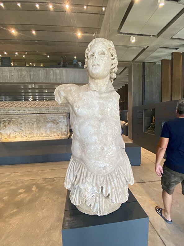 Sen bir de karşı tarafı gör