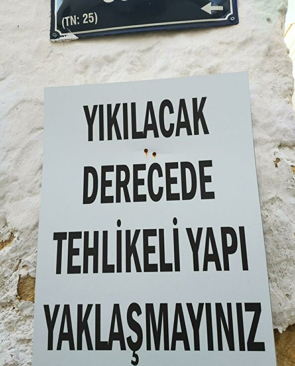 Kalbimin girişine astım bu yazıyı