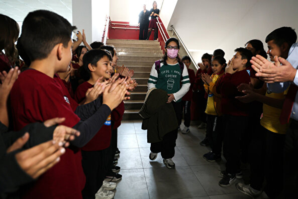 Adana'da 13 yaşındaki İkranur, lösemiyi yendi