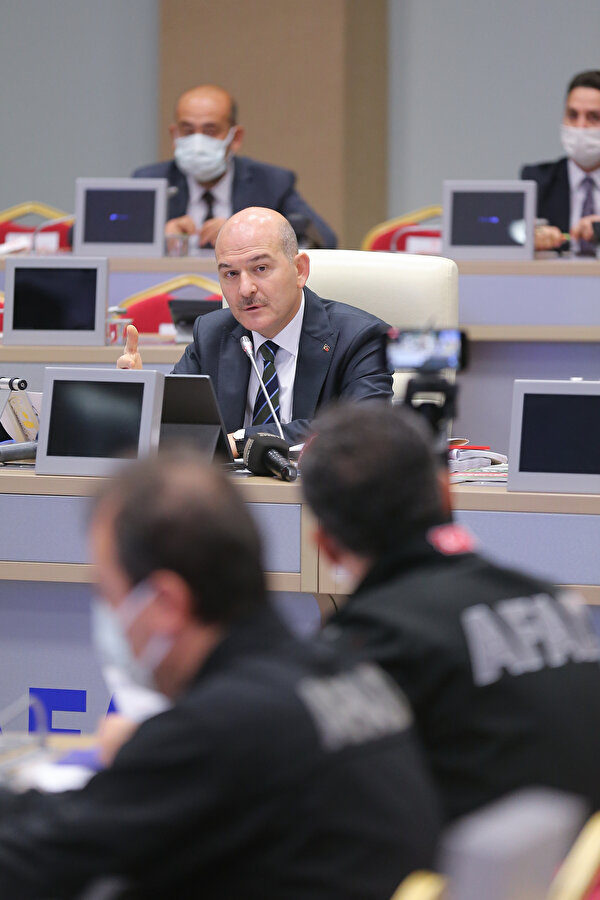 İçişleri Bakanı Soylu, 'Lafı hiç eğip bükmeye gerek yok' diyerek uyardı: Net söyleyeyim aksi felakettir