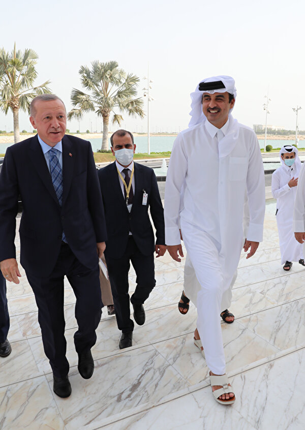 Katar Emir Temim’den Macron’a cevap: Erdoğan benim babam