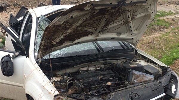 Motor Kazası Gaziantep  - Gaziantep�tE Sabah Saatlerinde Buzlanma Nedeniyle Meydana Gelen 8 Kazada 30 Kişi Yaralandı.