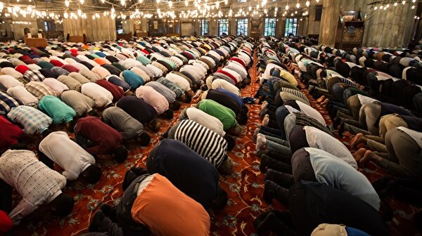Cuma Namazi Saat Kacta Istanbul Ankara Ve Tum Illerde Cuma Namazi Vakti