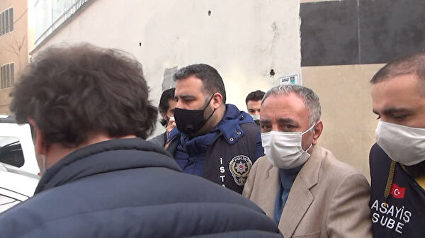Esenler Deki Kadin Cinayeti Apartmandan Cikarken Goruntulere Yakalandi