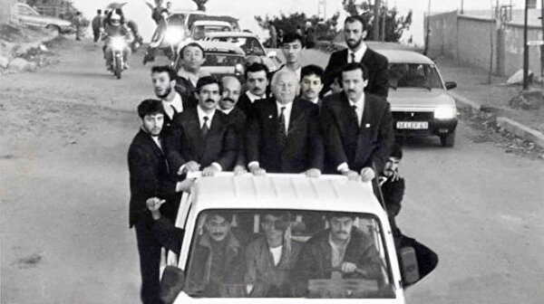 Kabaktepe ile yeniden gündeme gelen 'Erbakan'ın kamyoneti'nde aslında kimler var?