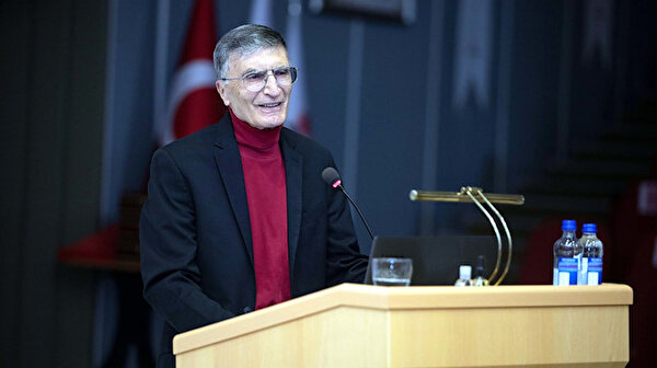 Nobel ödüllü Türk bilim insanı Aziz Sancar'dan öğrencilere: İnatçı ve istekli olacaksın