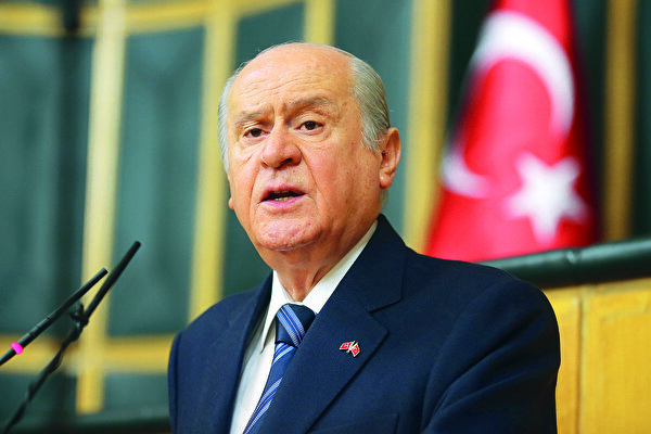 Mhp Lideri Bahceli Den Trump In Skandal Tweetine Sert Sozler