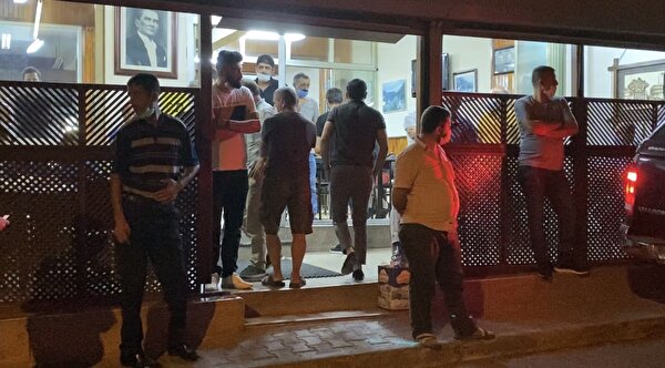 Istanbul Haberleri Istanbul Da Polis Yine Yakaladi Okey Oynayan 25 Kisiye 78 Bin Lira Ceza Kesildi