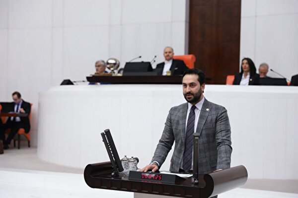 Bülent Arınç'ın oğlu Mücahit Arınç: Tek bir reis var