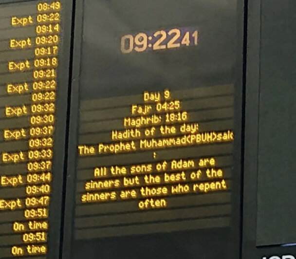 Londra tren istasyonunda Ramazan mesajı - Resim : 1