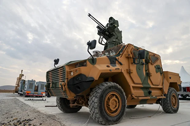 12. فوتوغراف