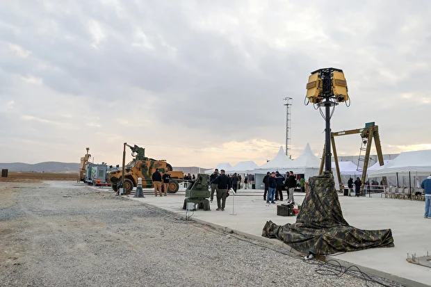 13. فوتوغراف