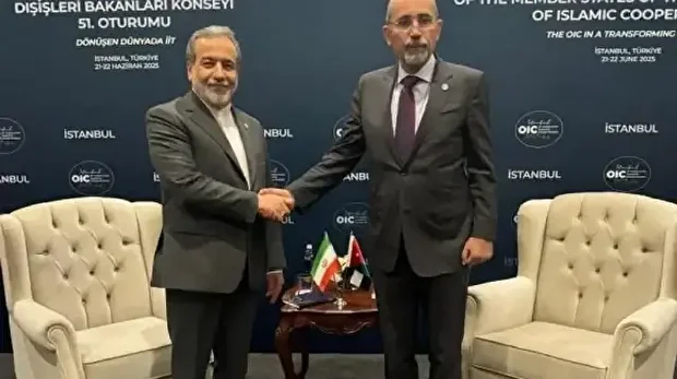 الصفدي وعراقجي يبحثان وقف إطلاق النار وقرار مجلس الأمن حول غزة