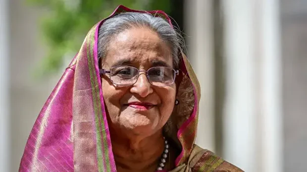 رئيسة وزراء بنغلاديش السابقة تصف حكم الإعدام عليها بـ"المسيّس"