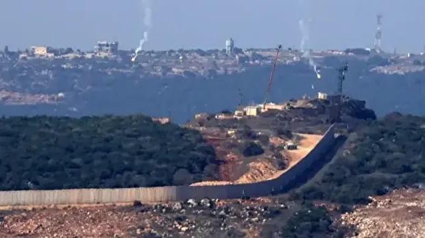 الاحتلال الإسرائيلي يوجه إنذار إخلاء لبلدتين جنوبي لبنان تمهيدا لقصفهما 