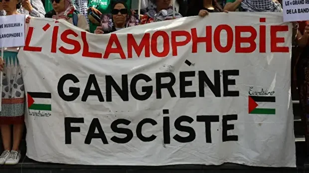 Manifestation contre l'islamophobie à Paris, le 11 mai 2025. L'Ifop a fait paraitre un rapport sur les musulmans en France en 2025.