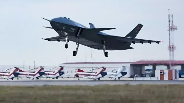 طائرة “قزل إلما” تنفذ اختبار صاروخ غوكدوغان بنجاح